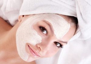 Устранение шелушения кожи на лице в салоне красоты