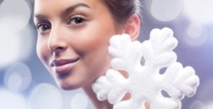 Уход за кожей лица зимой. Советы косметологов по поводу того как следить за кожей лица в морозы